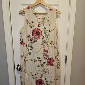NWT Elegant Floral Sleeveless Midi Dress